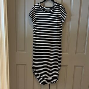 Sophie and Kate Black and white stripped dress size small